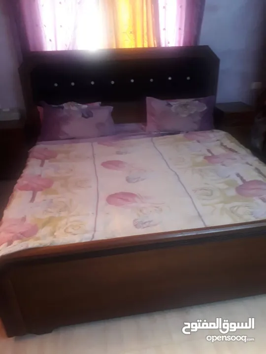 غرفة نوم مستعملة