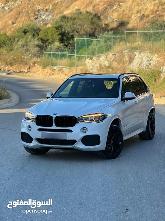 BMW Xdrive 30d ام باكج اصل داخلي وخارجي