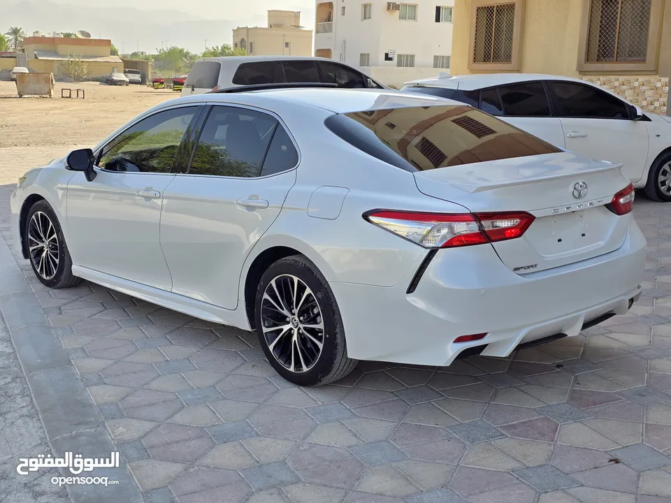 Toyota camry Sports 2020 V4 GCC  price 79,000 A