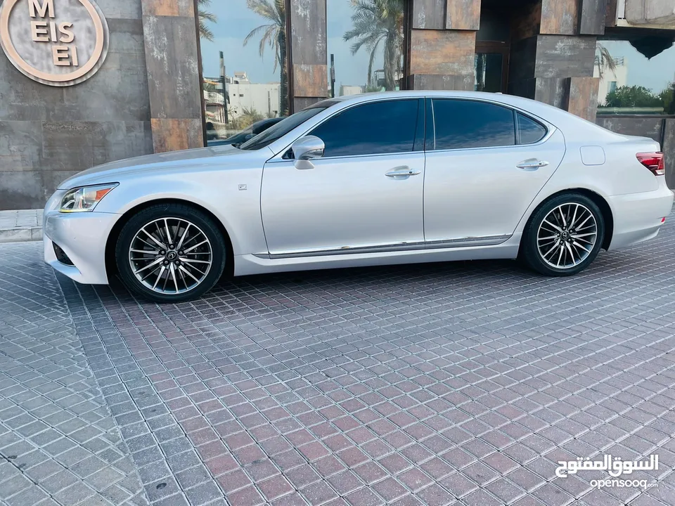 Lexus LS 460 F-Sport Edition (2015)  (single -used)