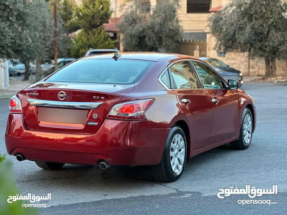 نيسان ألتيما بنزين  2013 فحص كامل وارد الكويت بحال الوكالة للبيع بسعر مغري