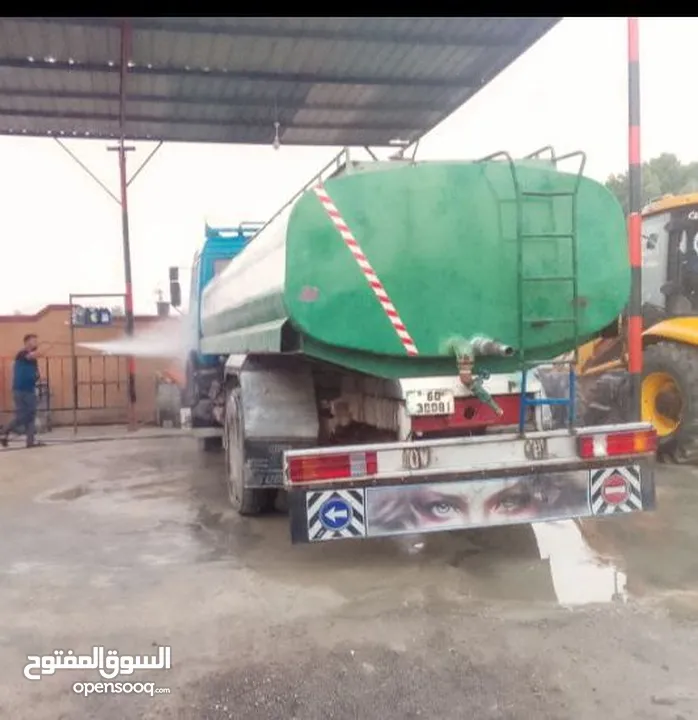 تنك ميه مارسيدس للبيع او للبدل ص سنه ص صالح للشرب مقلفن ماتور