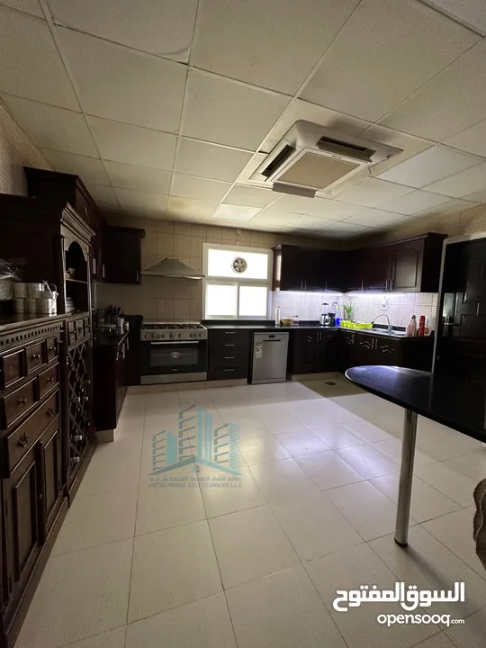 فيلا واسعة غير مفروشة Beautiful Spacious 6+1 BR Villa