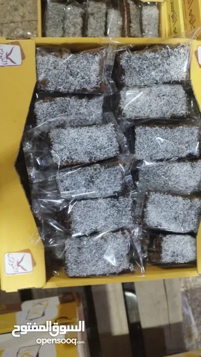 حلويات حجوت بأصناف عديده  باسعار مميزه اطعم مميز جدا يناسب سوبر ماركات و مولات و الافراح