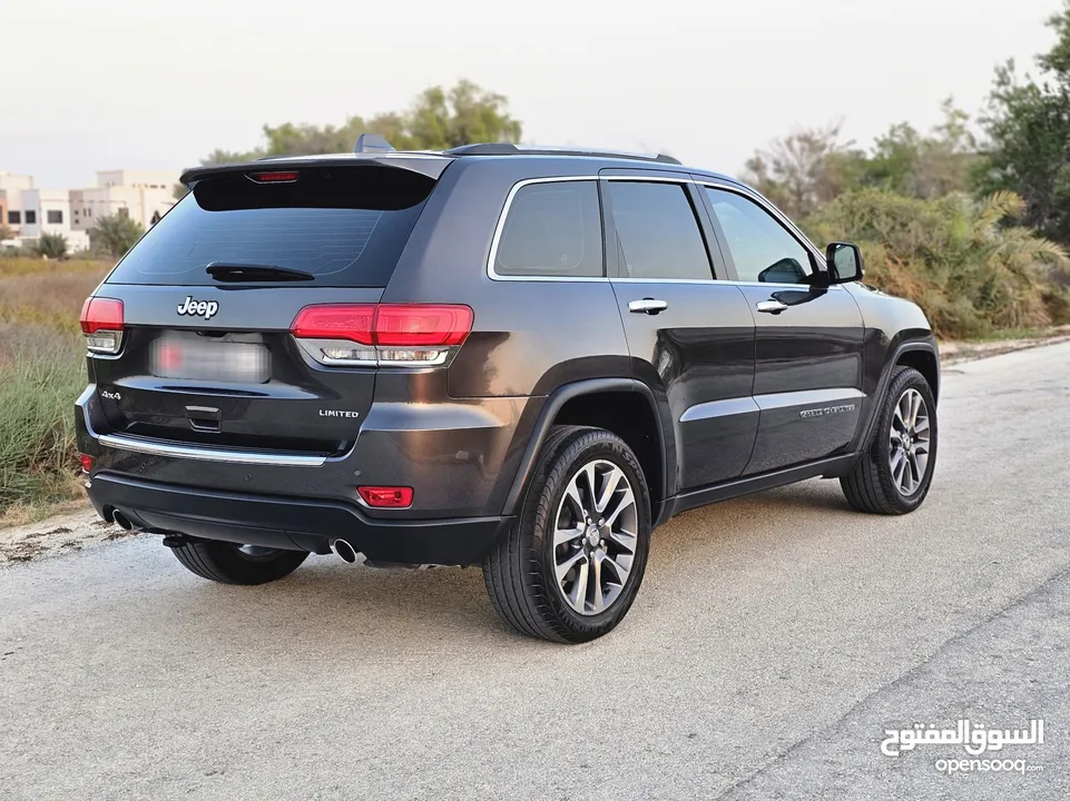 2018 Jeep grand Cherokee V8 limited 5.7