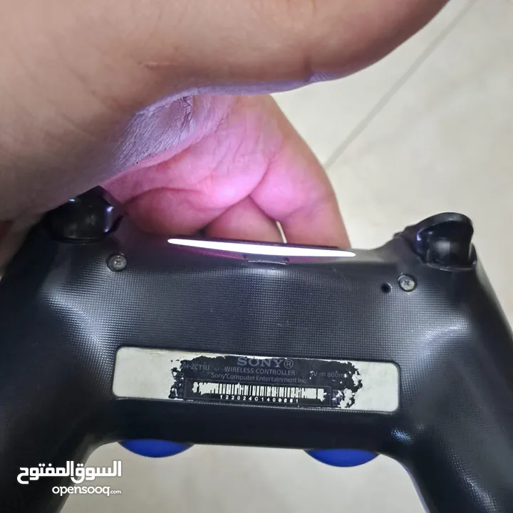 يد ps4 أصلية مستعملة نظيفة جدا wave bule