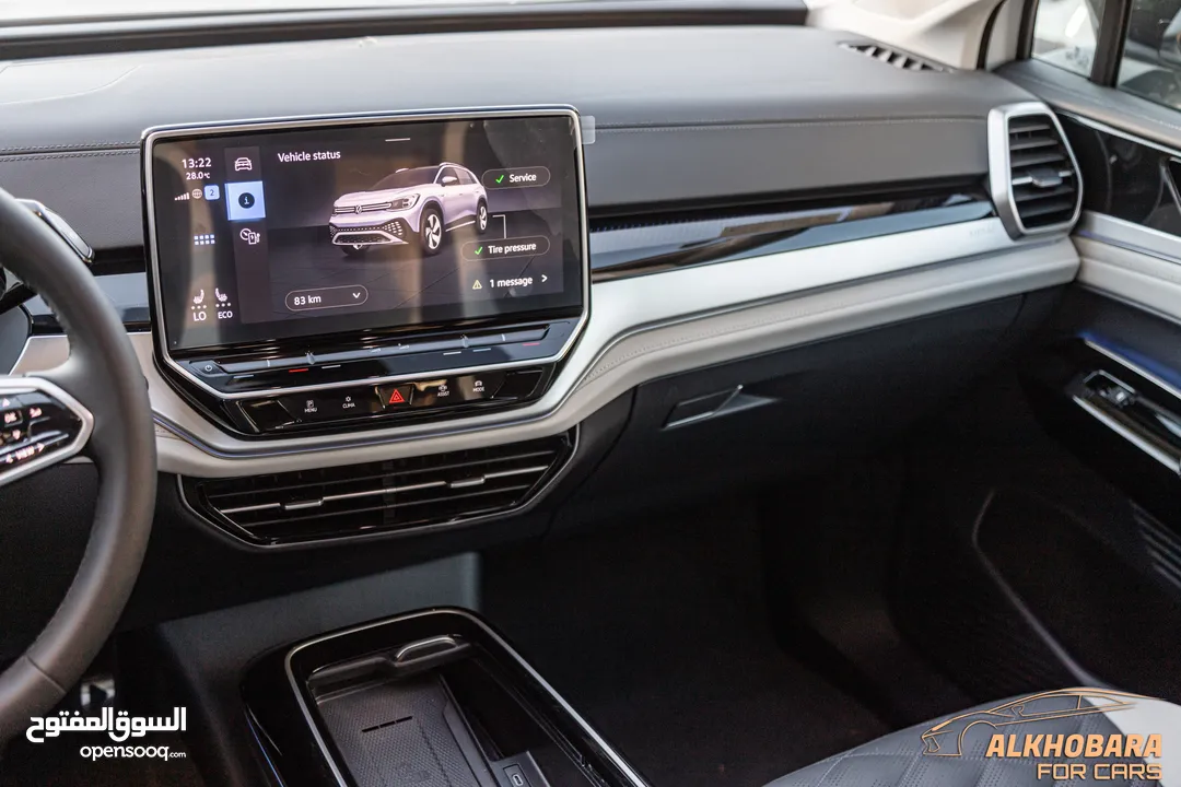 Volkswagen ID6 Crozz Pro 2024 Piano black