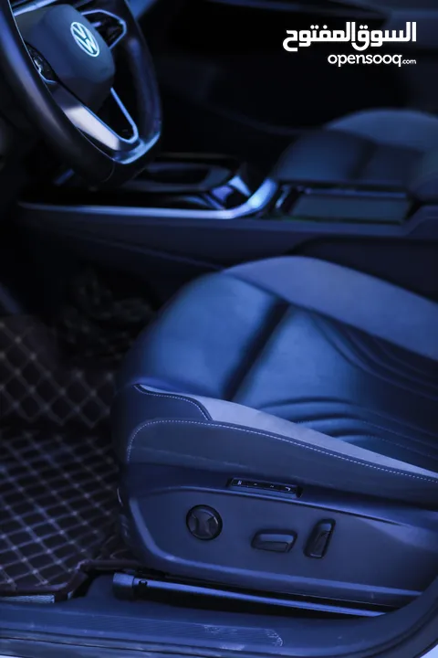 VOLKSWAGEN ID.4 CROZZ PRO  2022