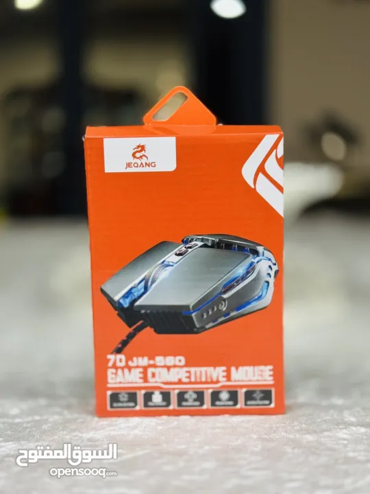 بكج كامل متكامل لجماعة لجيمنج مكون من ماوس G13 بضوء RGP كيبود ميكانيكا صوت مريح بضوء RGP سماعةG608