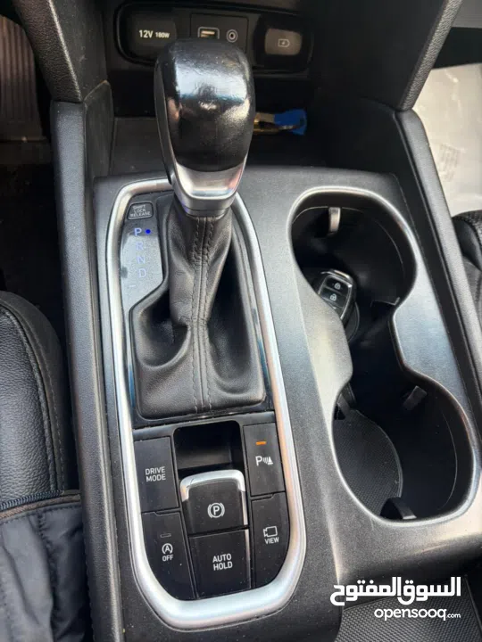 سنتافه. فلللللللل مسكررررررر بسعررررررز حرق حرق.