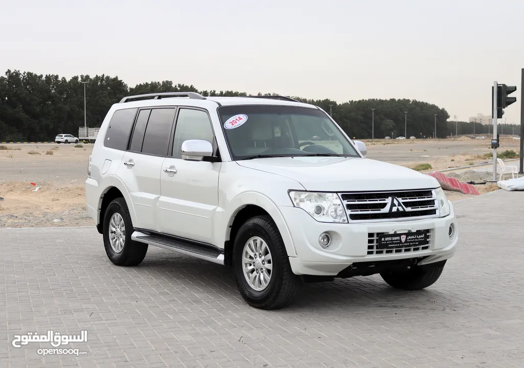 MITSUBISHI PAJERO 2014 - GCC - ACCIDENTS FREE - MID OPTION خليجي - خالية من الحوادث - رقم 2 -