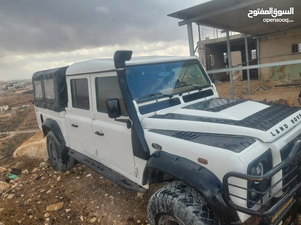 LAND ROVER DEFENDER PICKUP