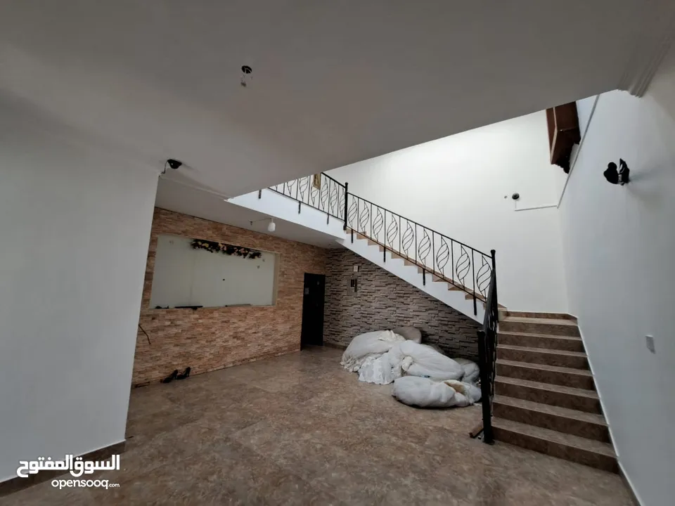 توين فيلا للايجار استخدام تجاري الخوض/Twin villa for rent commercial use Al Khoudh