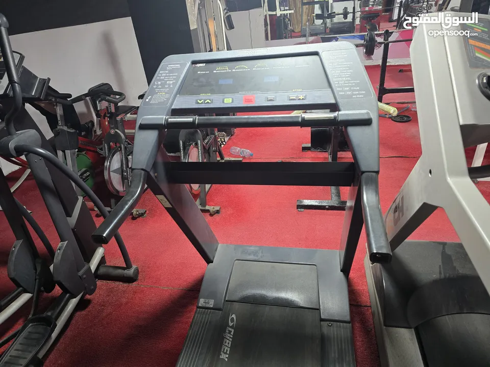 نادي رياضي كامل للبيع