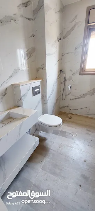 شقة 170 متر مع حديقة 140 متر بالقرب من وسط رام الله