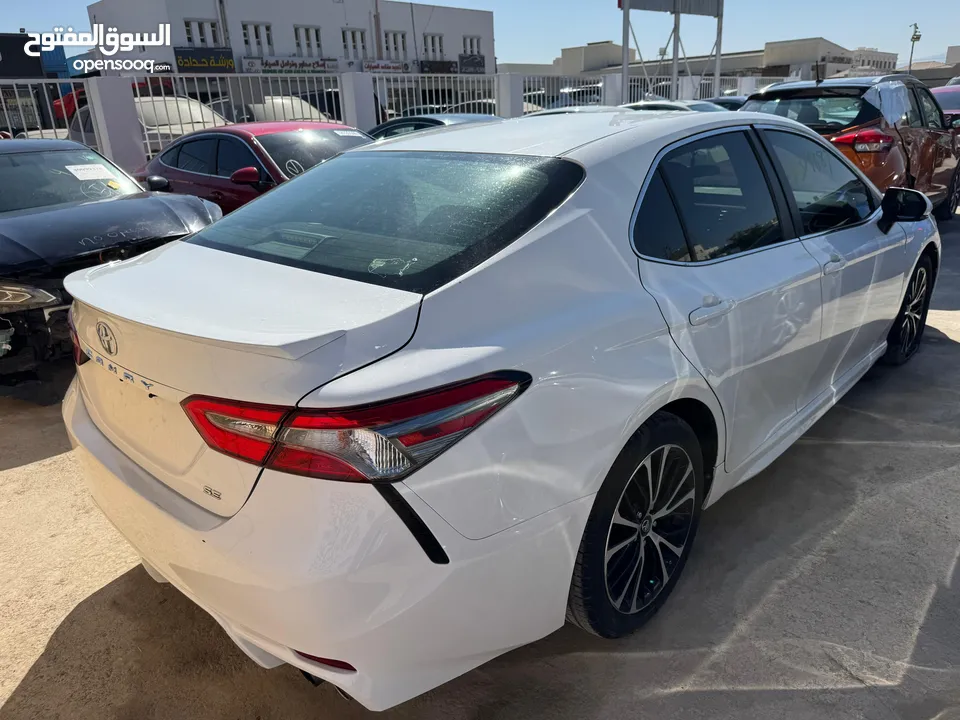 Toyota Camry SE