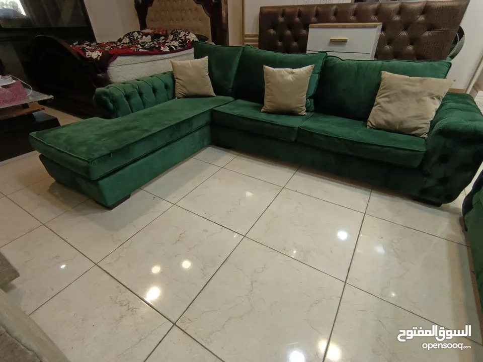 طقم كورنر بحالة الوكاله