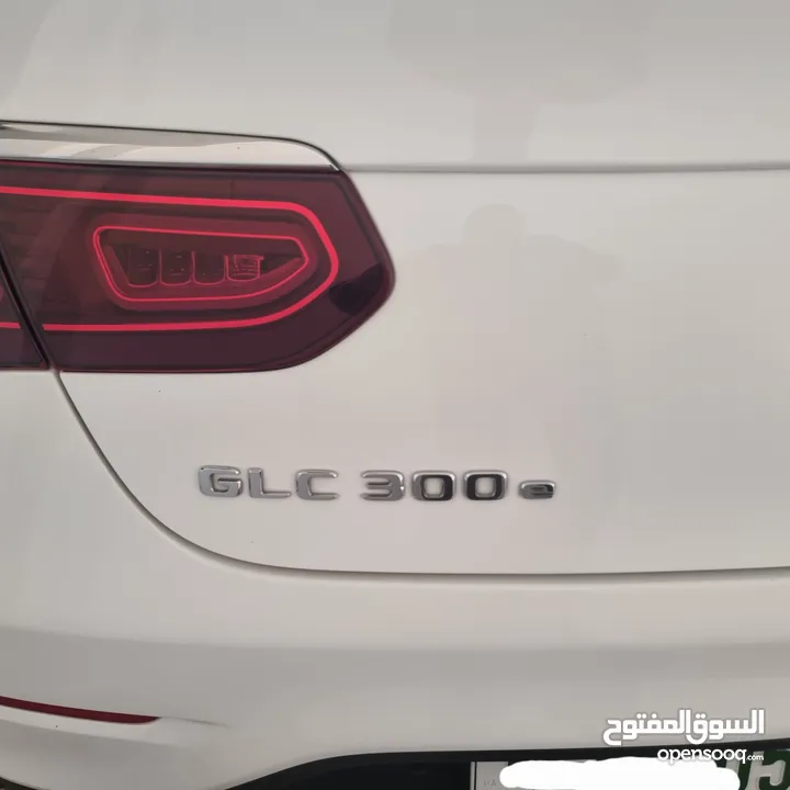 GLC 300e مرسيدس بنز