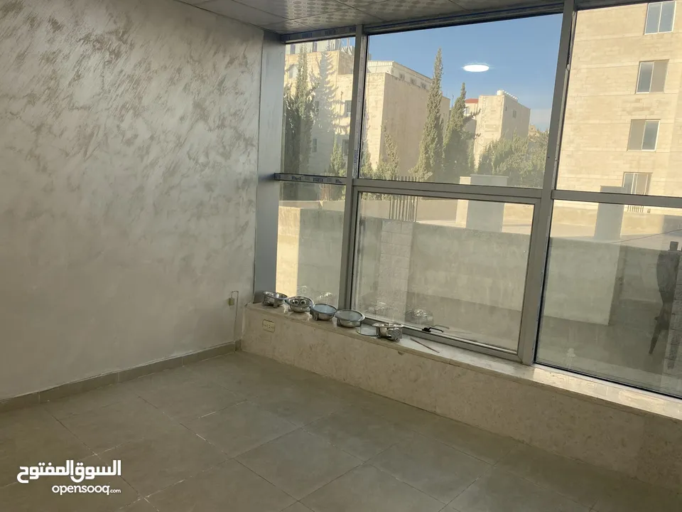 مكتب  للايجار بشارع المدينه المنوره