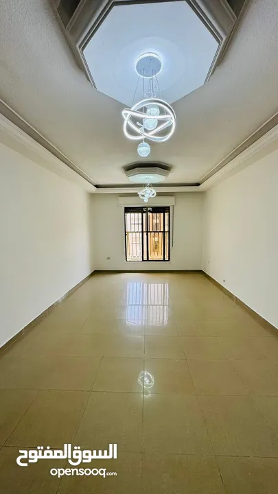 شقه فارغه للايجار الجبيهه / ام زويتينه