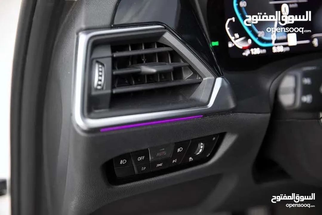 BMW 330e XDrive 2022 M kit للبيع كاش او اقساط