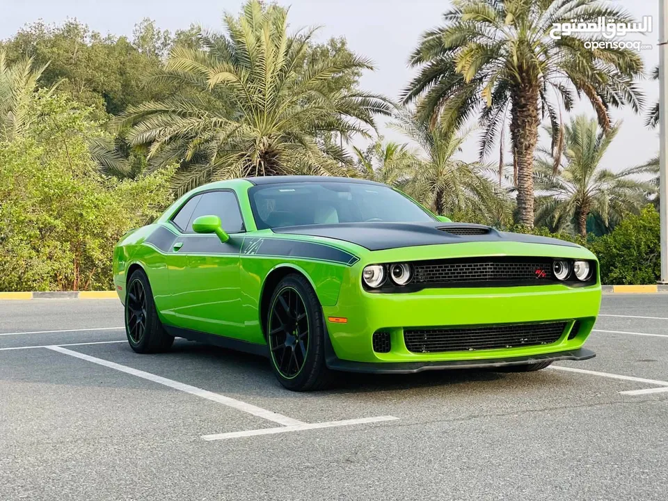 DODGE CHALLENGER 2018 with KIT SRT ORGINAL V8 MODEL