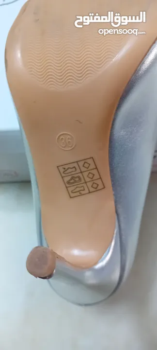 كندرة  هيلز لون فضي كعب 9 سم