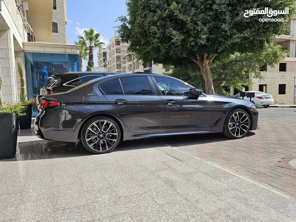 BMW 530 e place in