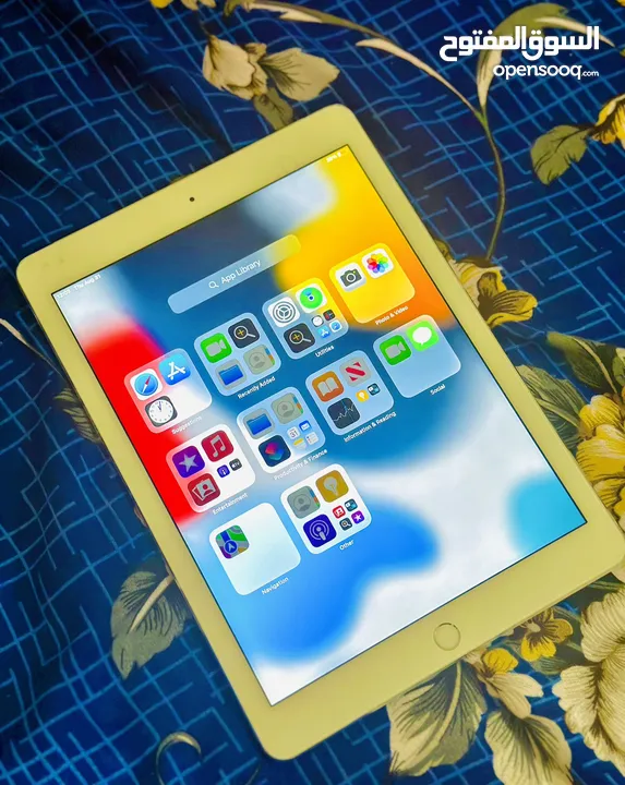 IPad Air 2 128GB Urgent For Sale in Cheap Price with Wifi and Celluler Gold Color