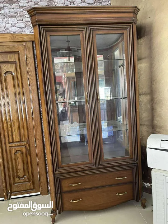 فضية و درسوا للبيع بسعر طري  بحاله جيده جدا