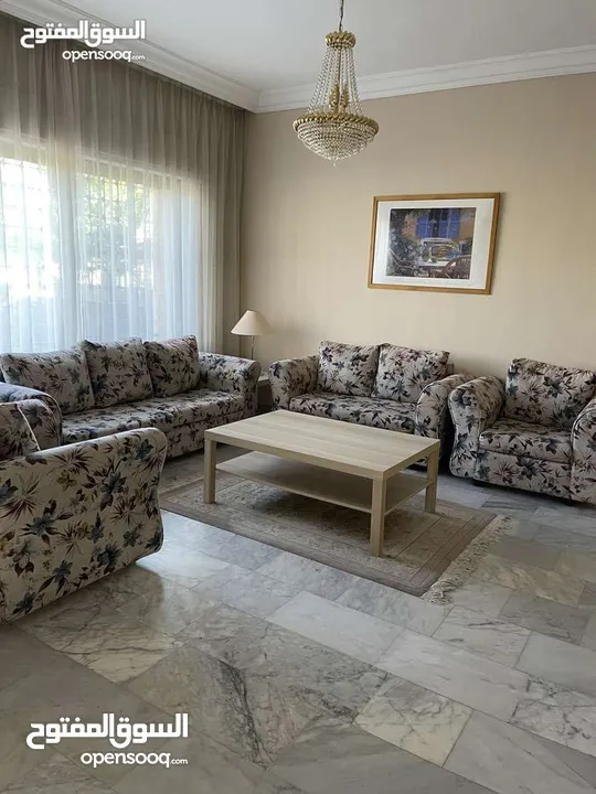 شقة مفروشة , ارضي ..  مع حديقة مميزة /  اعلان رقم (B93)