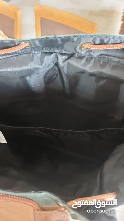 شنتة جديدة نخب اول backpack وارد اميركا لون جيشي حجم.كبير ضد الماء  مع جيبة داخلية لاب توب تستخدم لل