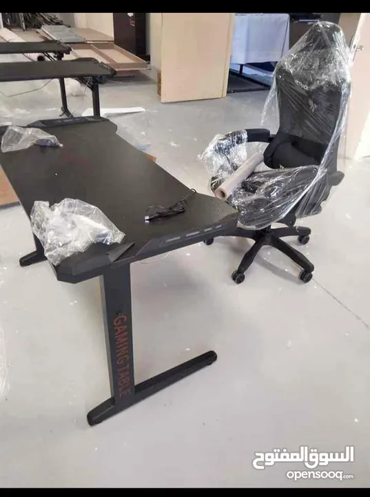 New office table good quality available