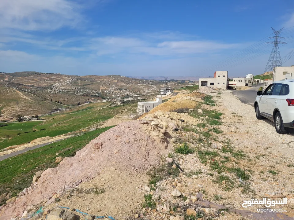 أرض مرتفعة ذات إطلالة خلابة في أجمل مناطق شفا بدران