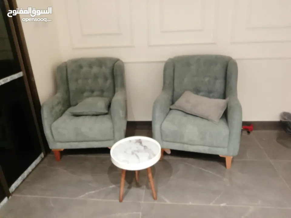 متوفر اثاث بيت فاخر في طول كرم استخدام اقل من شهرين