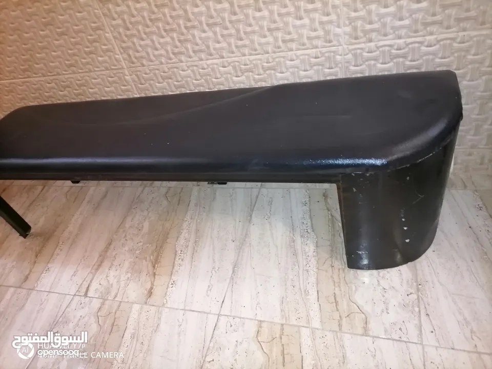 لوازم باص ستاريكس سلم+ مقاعد حديد منجد جلد عدد 2 +مواسير سفلية عدد 2