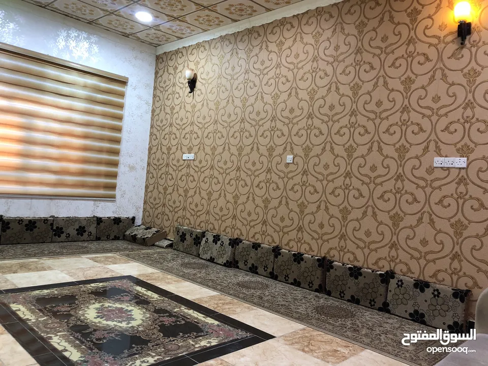 دار للبيع في حي المهندسين 300 متر