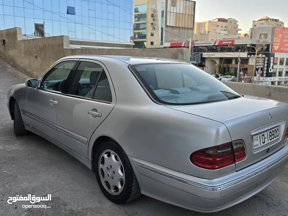 مرسيدس E200 Elegance للبيع موديل 2000 نظيفة