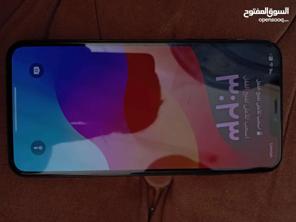 ايفون 11 برو ماكس بحاله ممتازه