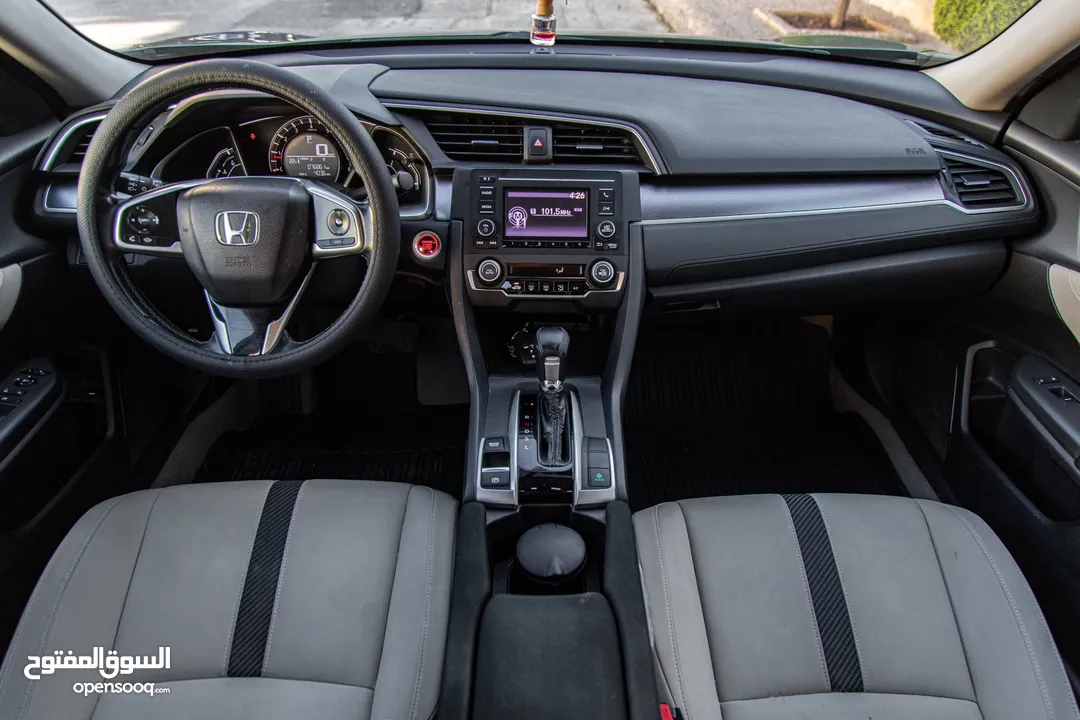 Honda Civic 2018 LXi وارد وكالة وفحص كامل