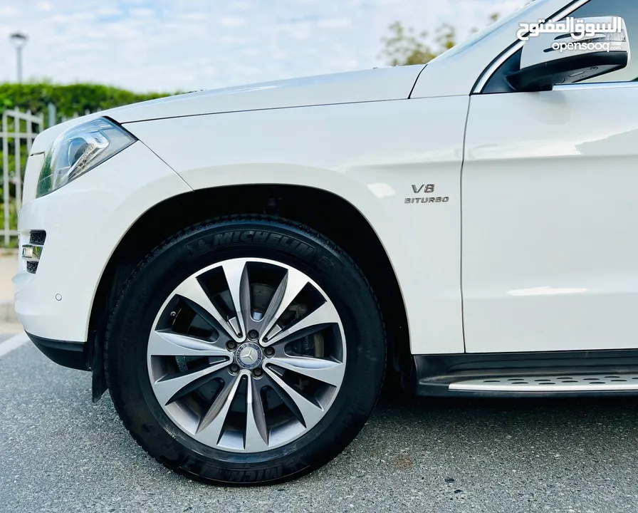An Excellent And Clean MERCEDES GL500 2016 WHITE GCC