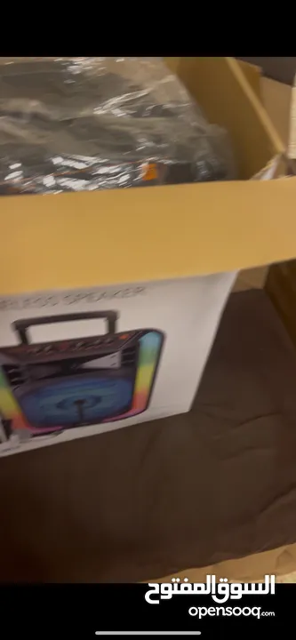 سماعة حفلات BT Speaker .. 15 inch  لا سلكية .. جديدة جدا استعمال مرة واحدة فقط . التواصل عبر الواتس