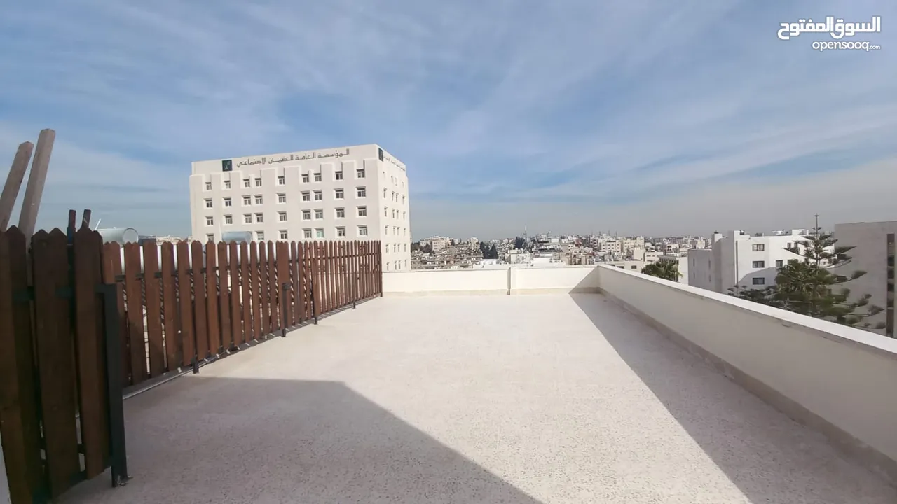 دوبلكس مميز مع ورف للبيع في ام اذينة  ( Property 40850 )-174973119