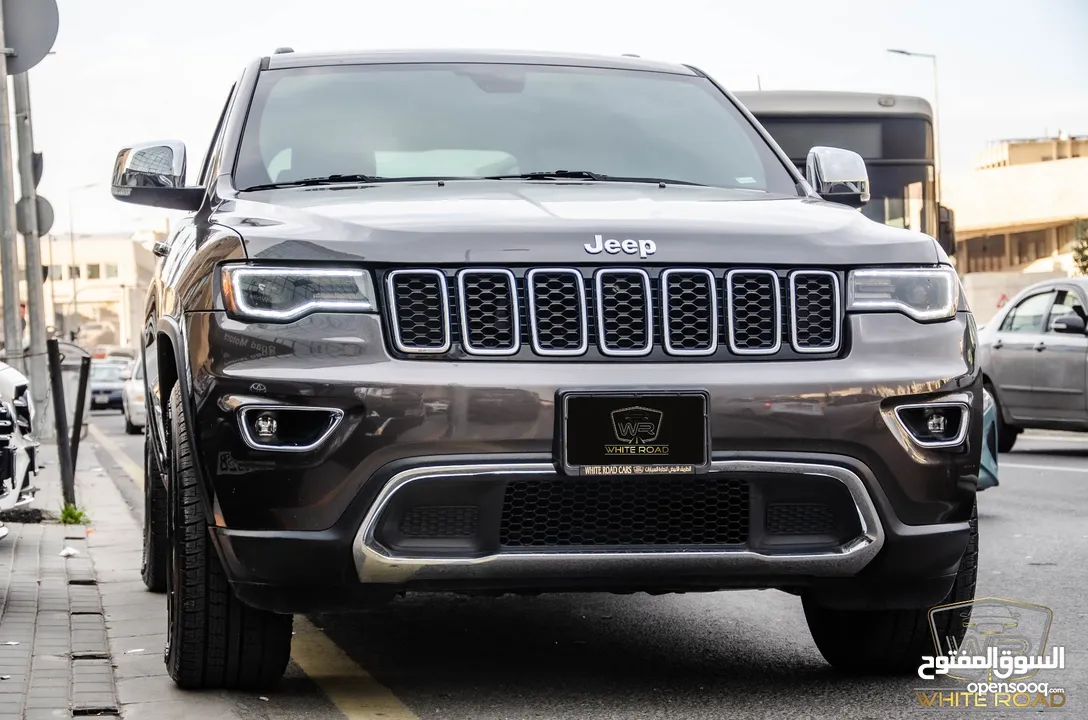 Jeep Grand Cherokee Limited 2019   السيارة مميزة جدا و قطعت مسافة 60,000 ميل فقط