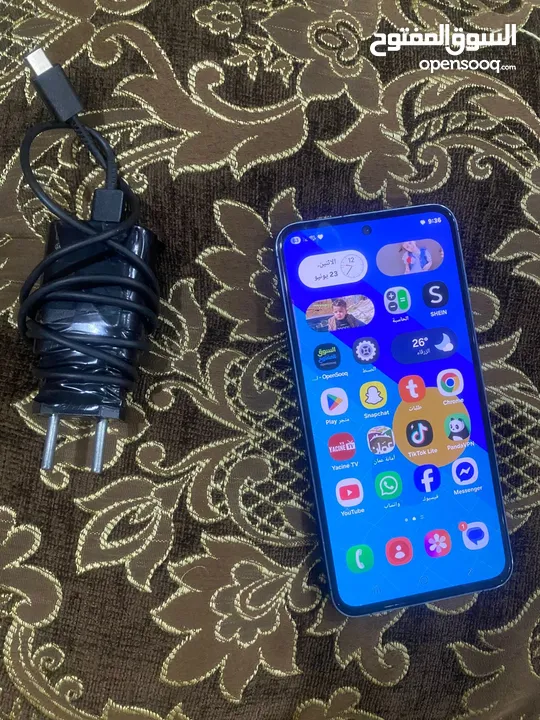 سامسونج  A55 5g وكاله كما موضح بصور للبيع او البدل علا ايفون ودفع فرق مني معو شاحن الاصلي سريع جدآ..