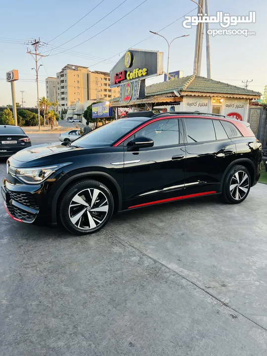‏Volkswagen ID6 black edition