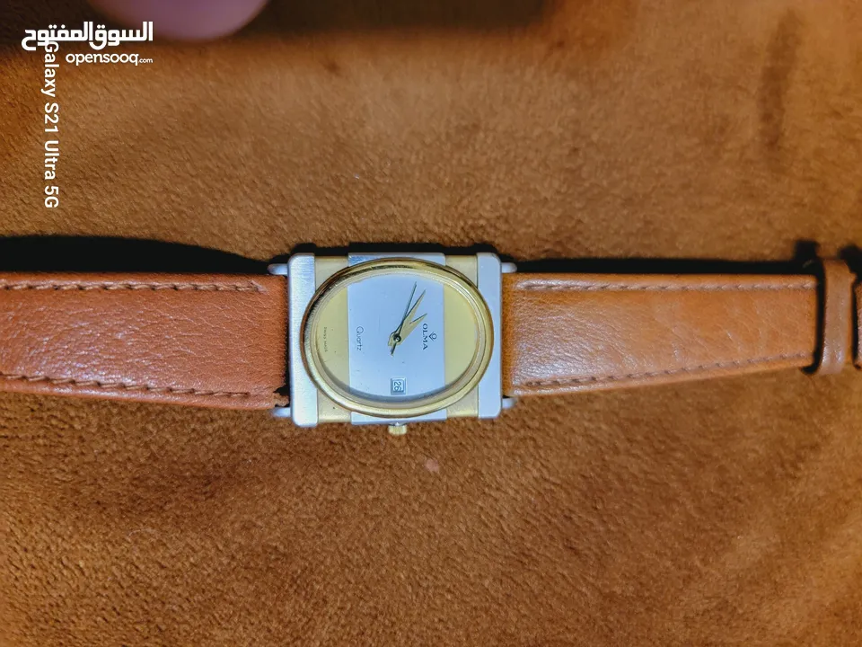 ساعات قديمه مخزنه