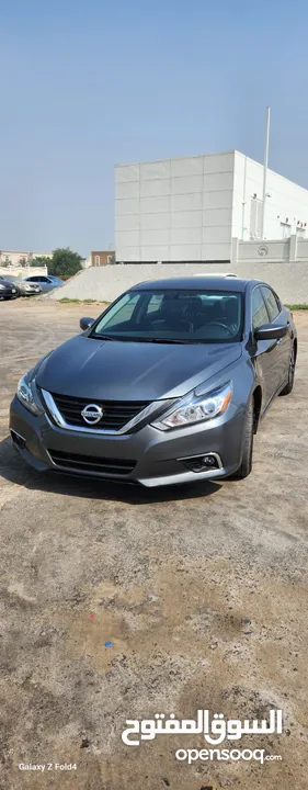 2018 Nissan Altima, 2.5 SV -4 Cyl USA Specs  Gray Color . Odometer : 137,227 mi    Airbags, Steering