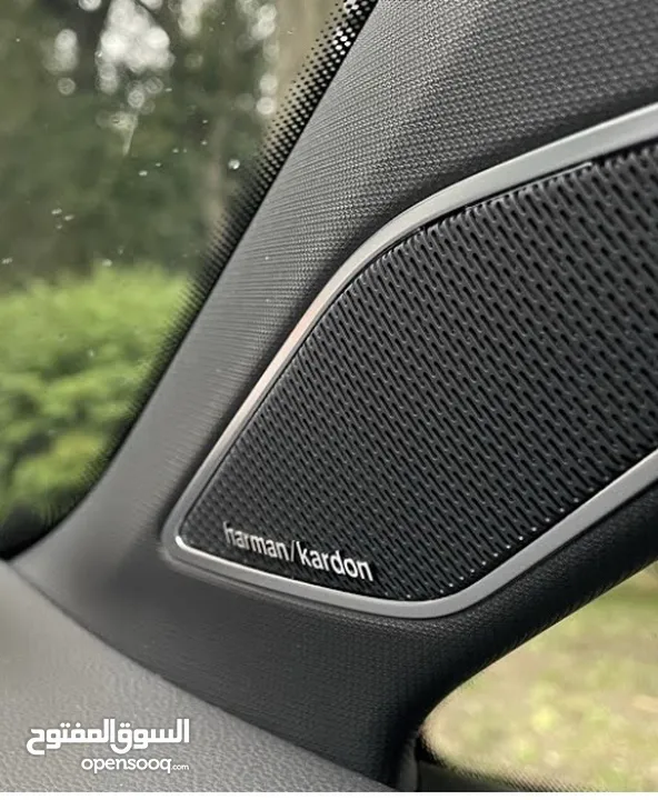 GTI mk8 عداد 30 ألف . اضافات نادرة . بحال الوكالة