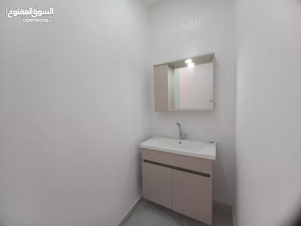 شقة طابق ثالث مع روف للبيع في البنيات ( Property ID : 30783 )